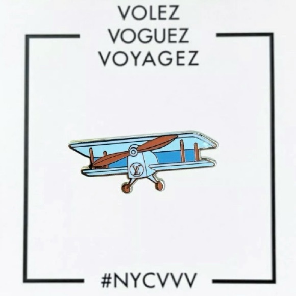 Louis Vuitton Accessories - Louis Vuitton Airplane Pin